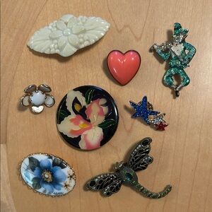 Colorful Vintage Brooch Collection sold in lot